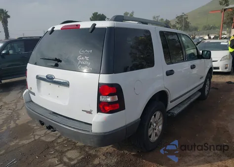 2006 Ford Explorer Xls z USA, uszkodzony, nr VIN 1FMEU62E36ZA17705